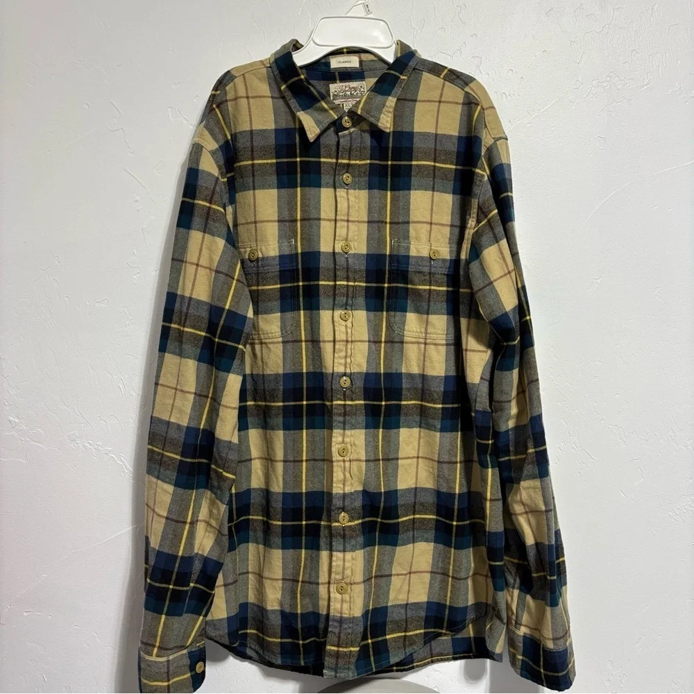 J. Crew XLT Men's Regenerative Cotton Mid-Weight Flannel Button Front Shirt